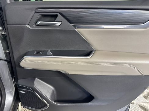 New 2026 GMC Acadia Elevation w/ Elevation Premium Package image 16