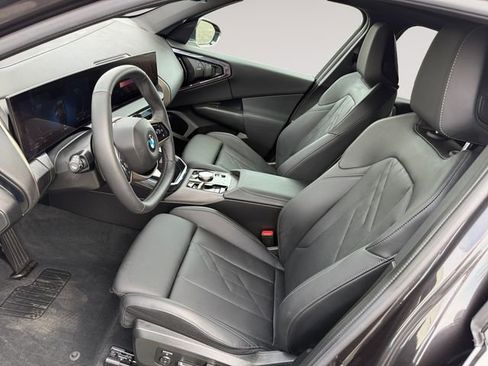 Certified 2025 BMW X3 xDrive30i w/ Premium Package AWD/4WD image 9