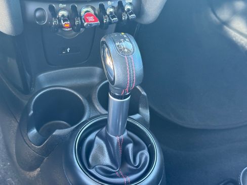 Used 2019 MINI Cooper S w/ Premium Package image 28