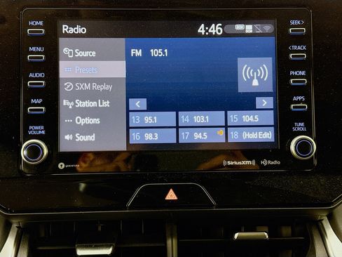 Used 2022 Toyota Venza LE image 14