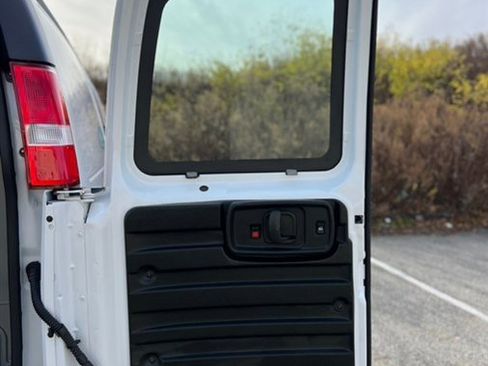 Used 2023 GMC Savana 2500 w/ Driver Convenience Package image 34