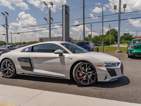 Used 2023 Audi R8 V10 performance RWD image 11