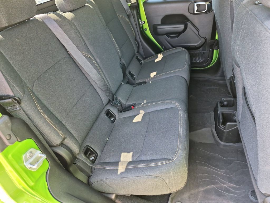 Used 2025 Jeep Gladiator Sport AWD/4WD image 18