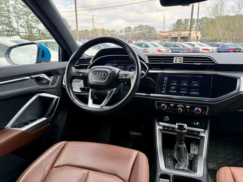 Used 2020 Audi Q3 2.0T Premium image 13