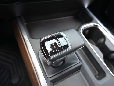 Used 2024 Chevrolet Silverado 1500 High Country w/ Midnight Edition image 28