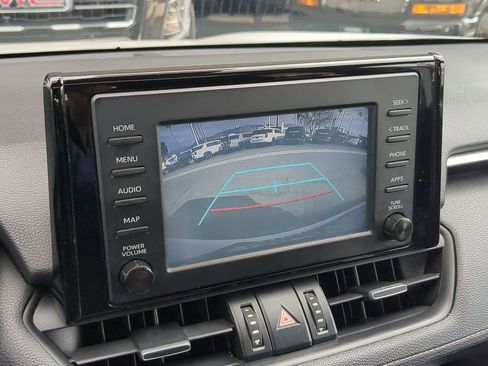 Used 2019 Toyota RAV4 XLE Premium w/ Carpet Mat Package image 17