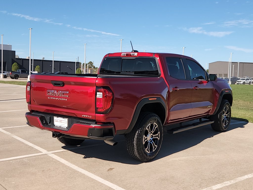 Used 2024 GMC Canyon AT4 w/ Technology Package AWD/4WD image 5