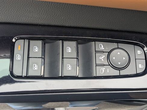 New 2026 Nissan Pathfinder Platinum image 12