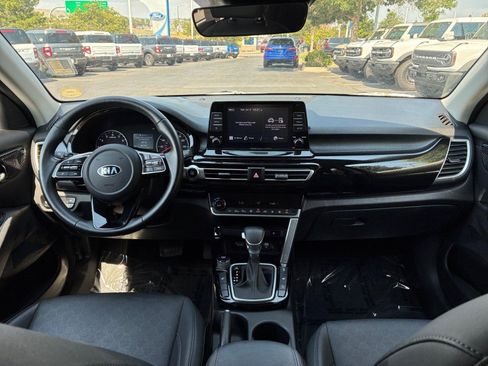 Used 2021 Kia Seltos EX AWD/4WD image 20