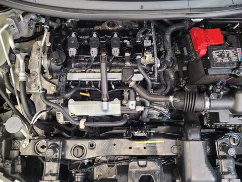 Used 2024 Nissan Versa S w/ Trunk Package image 30