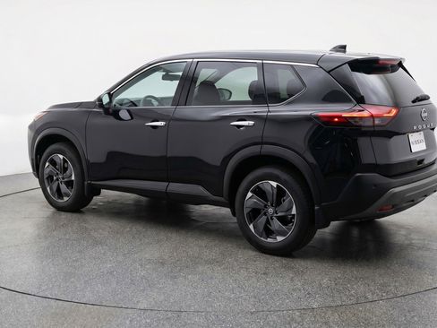 Used 2025 Nissan Rogue SV AWD/4WD image 6