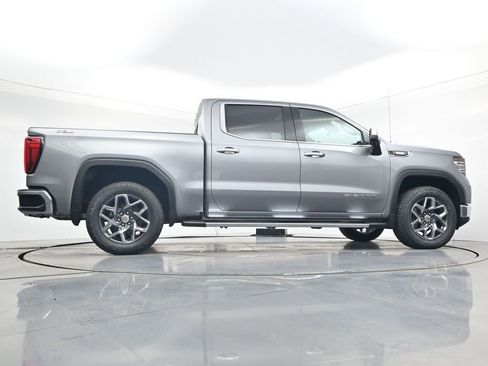New 2026 GMC Sierra 1500 SLT w/ SLT Premium Plus Package image 32