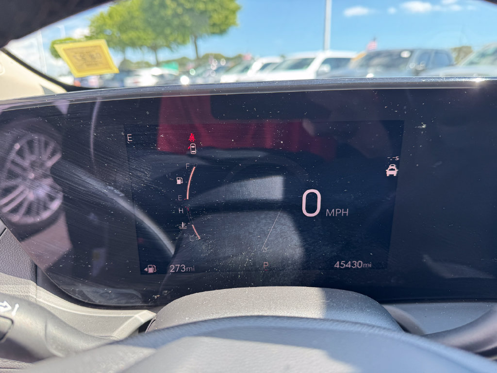 Used 2024 Buick Encore GX Sport Touring AWD/4WD image 21