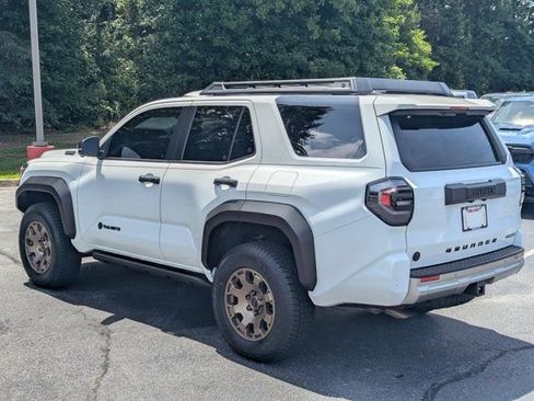 Used 2025 Toyota 4Runner Trailhunter AWD/4WD image 5