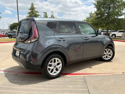 Used 2024 Kia Soul LX w/ Option Group 015 FWD image 6