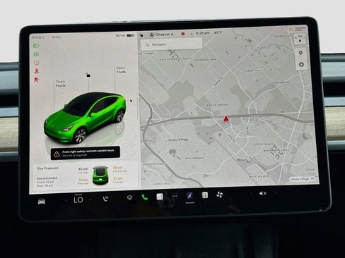 Used 2024 Tesla Model Y Long Range AWD/4WD image 12