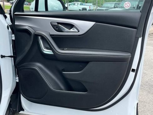 Used 2025 Chevrolet Blazer LT FWD image 23