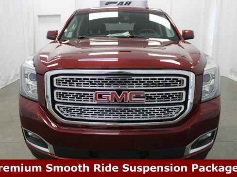 Used 2017 GMC Yukon SLT w/ HD Trailering Package image 2