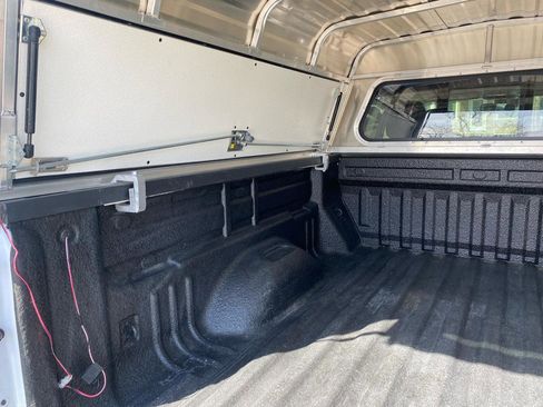 Used 2022 Chevrolet Colorado LT w/ Safety Package image 8