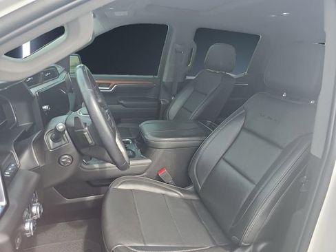Used 2023 GMC Sierra 1500 Denali w/ Denali Reserve Package AWD/4WD image 9