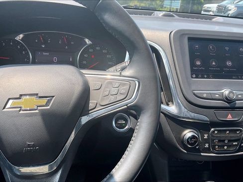 Used 2021 Chevrolet Equinox LT w/ Driver Convenience Package FWD image 12