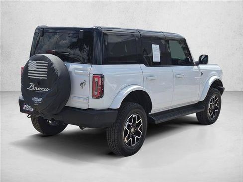 Used 2025 Ford Bronco Outer Banks AWD/4WD image 5