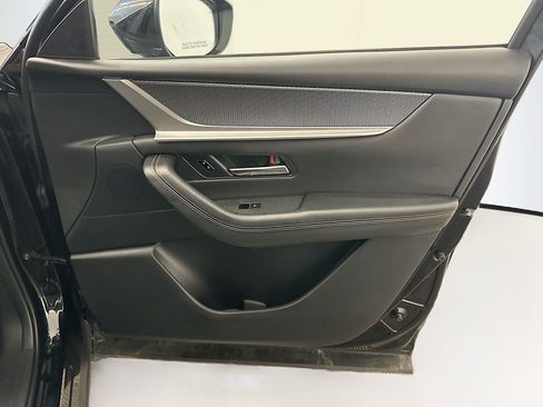 Used 2025 MAZDA CX-90 Plug-In Hybrid w/ Preferred AWD/4WD image 32