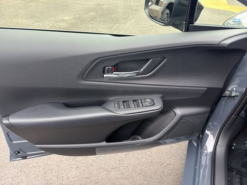 New 2026 Toyota Prius Plug-In Hybrid FWD image 12