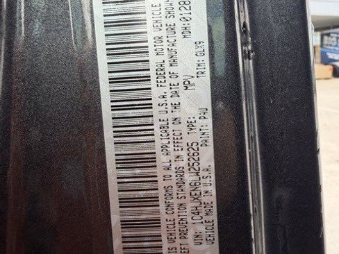 Used 2020 Jeep Wrangler Unlimited Sahara image 10