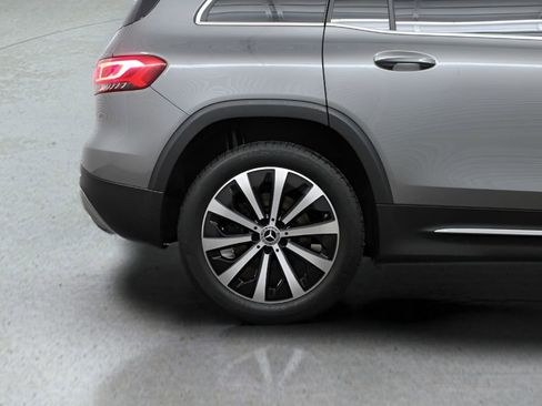 Used 2023 Mercedes-Benz GLB 250 image 40