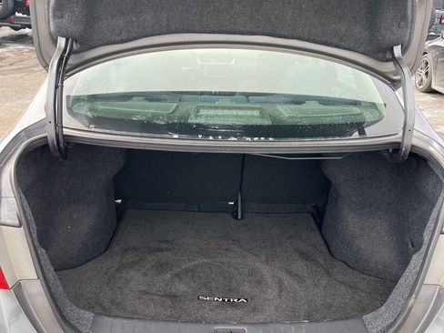 Used 2019 Nissan Sentra SV image 13