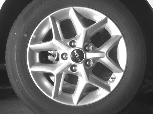 Used 2025 Kia Soul LX w/ LX Technology Package FWD image 15