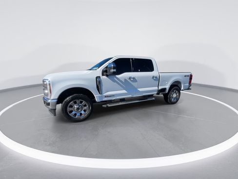 Used 2024 Ford F350 Lariat w/ Chrome Package image 5