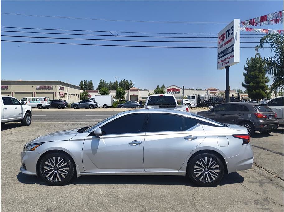 Used 2022 Nissan Altima 2.5 SL FWD image 16
