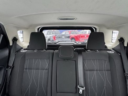 Used 2019 Ford EcoSport SE w/ SE Convenience Package image 32