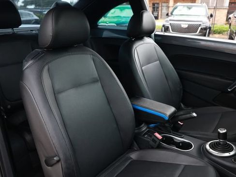Used 2012 Volkswagen Beetle 2.5 FWD image 19
