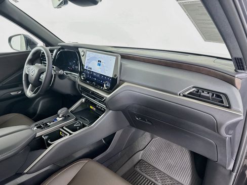 Certified 2026 Lexus TX 350 AWD w/ Technology Package image 28