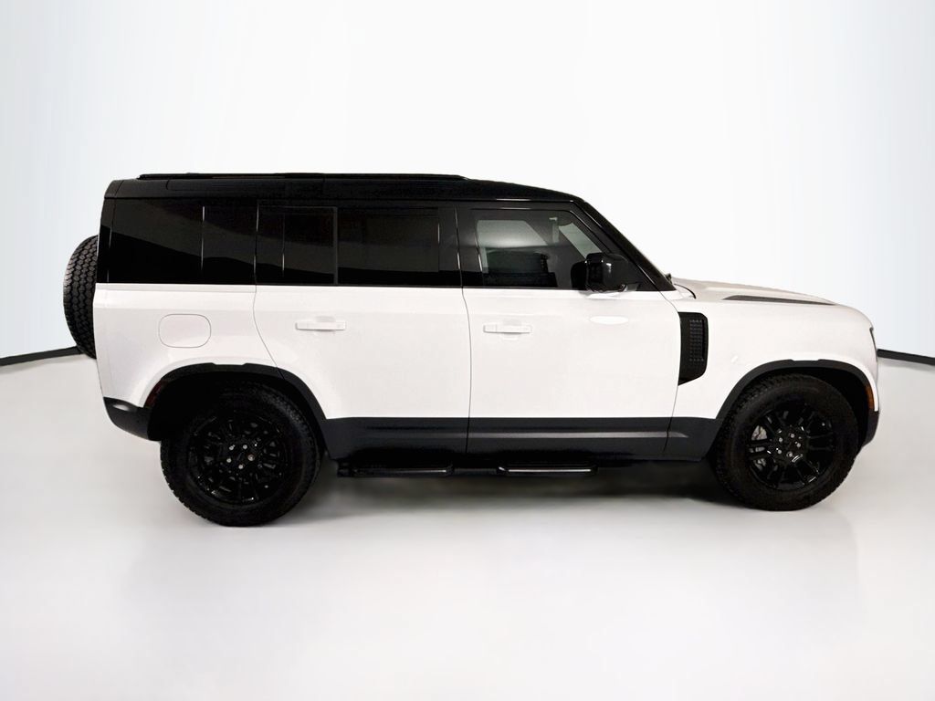 Used 2026 Land Rover Defender 110 S AWD/4WD image 4