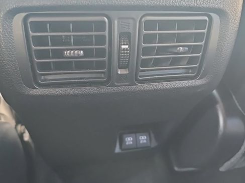 Used 2021 Toyota 4Runner Limited AWD/4WD image 19