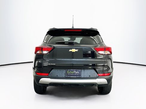 Used 2025 Chevrolet TrailBlazer LT w/ Driver Confidence Package image 7