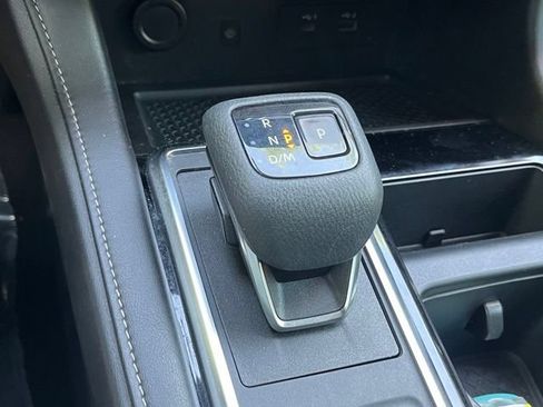 Used 2023 Nissan Pathfinder SL w/ Lighting Package (N92) AWD/4WD image 19
