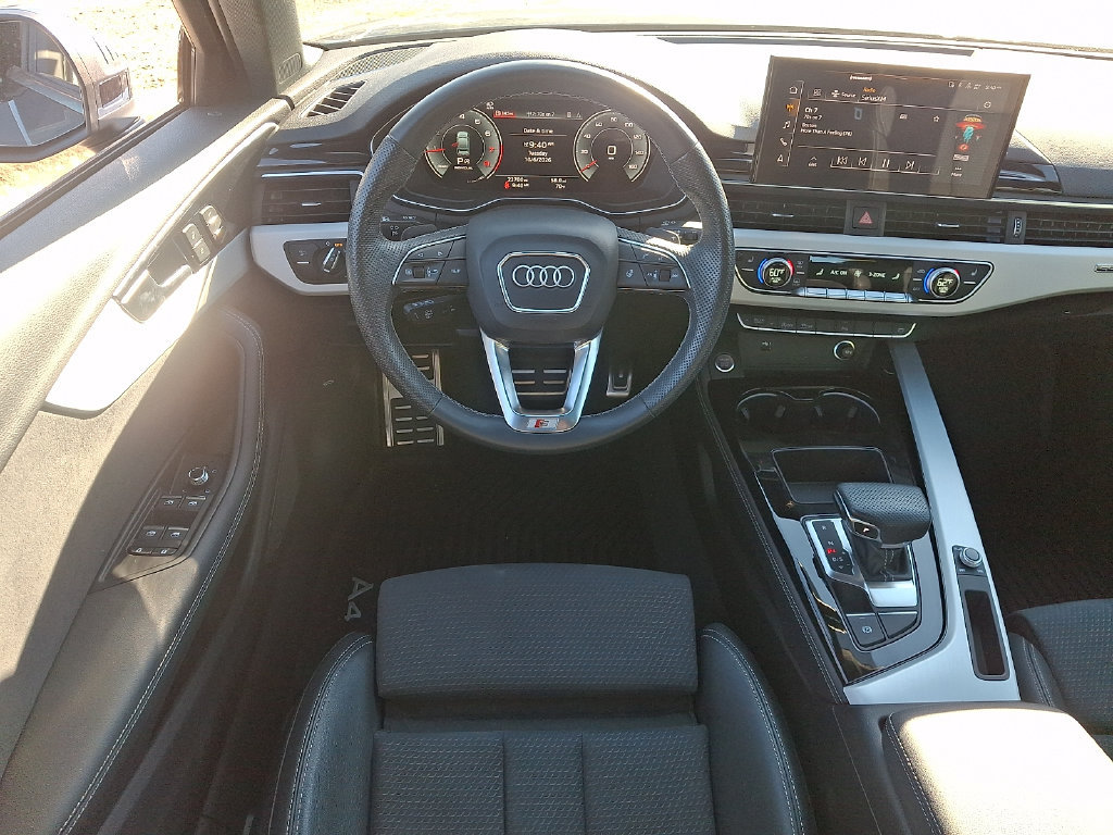 Used 2023 Audi A4 2.0T Premium Plus w/ Premium Plus Package AWD/4WD image 11