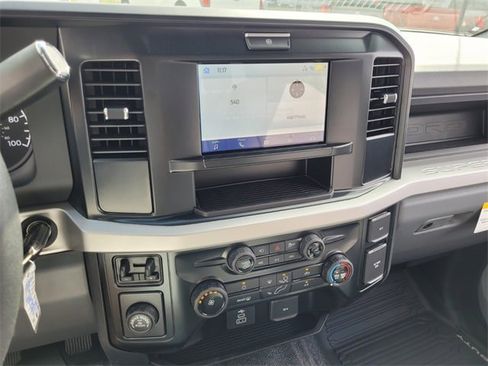 New 2026 Ford F250 XL w/ 360-Degree Camera Package RWD image 27