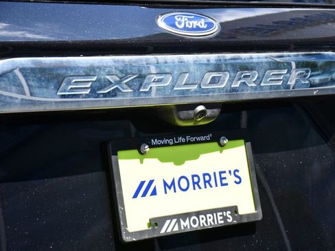 Used 2023 Ford Explorer XLT w/ Equipment Group 202A AWD/4WD image 44