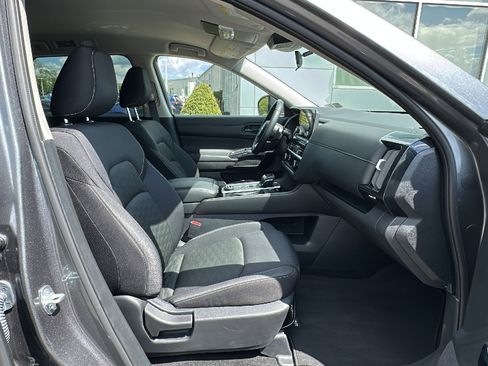 Certified 2024 Nissan Pathfinder SV AWD/4WD image 22