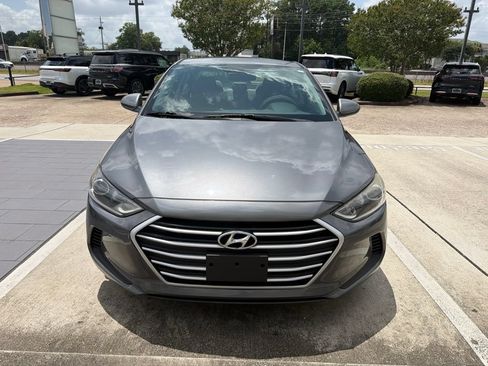 Used 2018 Hyundai Elantra SEL FWD image 3