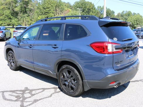 Used 2025 Subaru Ascent Onyx Edition w/ Onyx Package AWD/4WD image 3