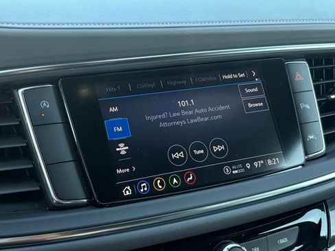 Used 2023 Buick Enclave Essence w/ Experience Buick Package FWD image 21