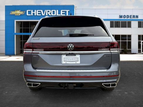 Used 2024 Volkswagen Atlas SEL Premium R-Line AWD/4WD image 4
