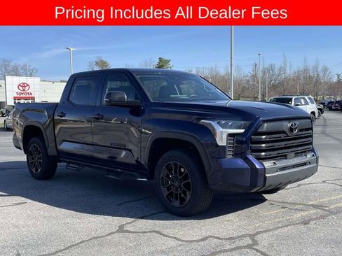 Used 2024 Toyota Tundra SR5 w/ SR5 Premium Package AWD/4WD image 7